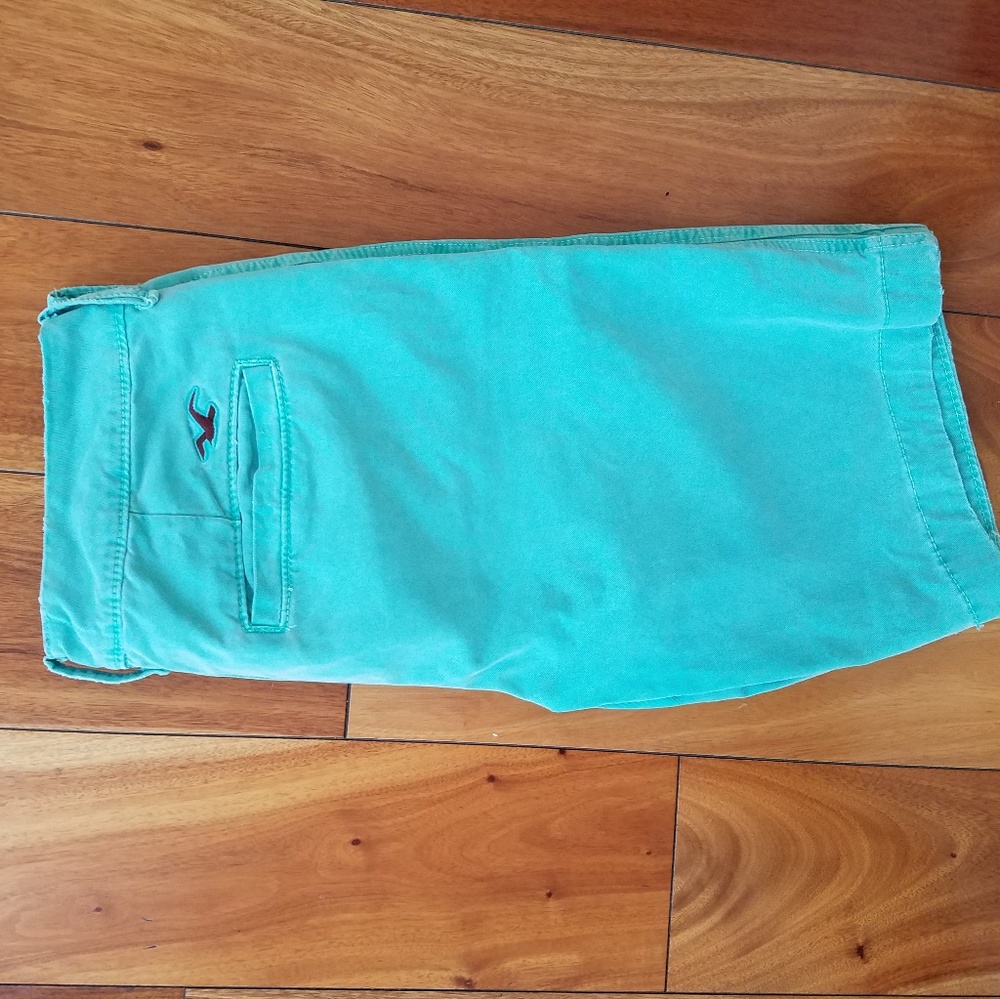 Hollister Shorts - Picture 1 of 4